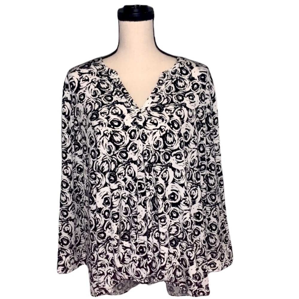 New Directions Black White Rose Floral Print V Neck Hi Low Long Sleeve Blouse